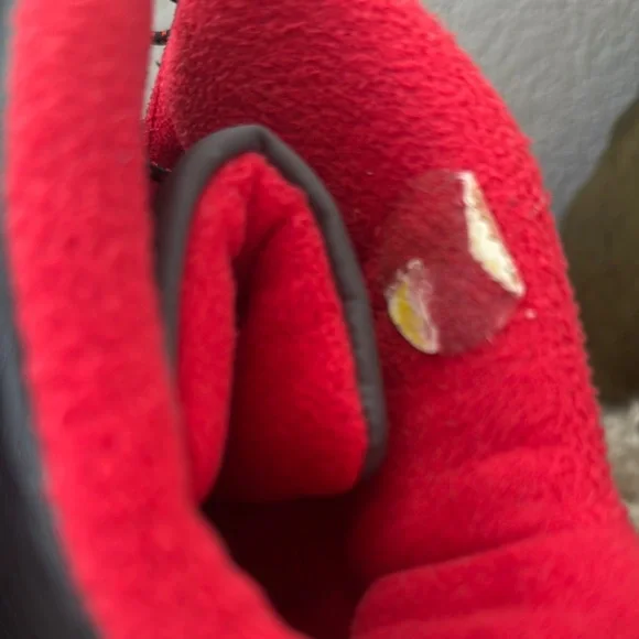 Totes Black and Red Winter Boots - Kids size 5 - Picture 5 of 6